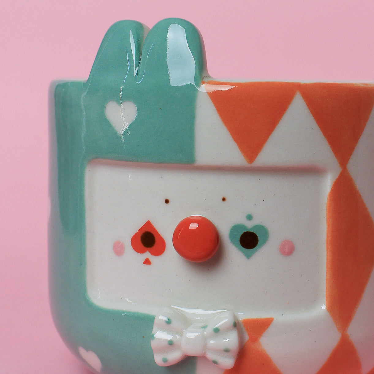 BUNNY CLOWN BOWL/PLANTER #4