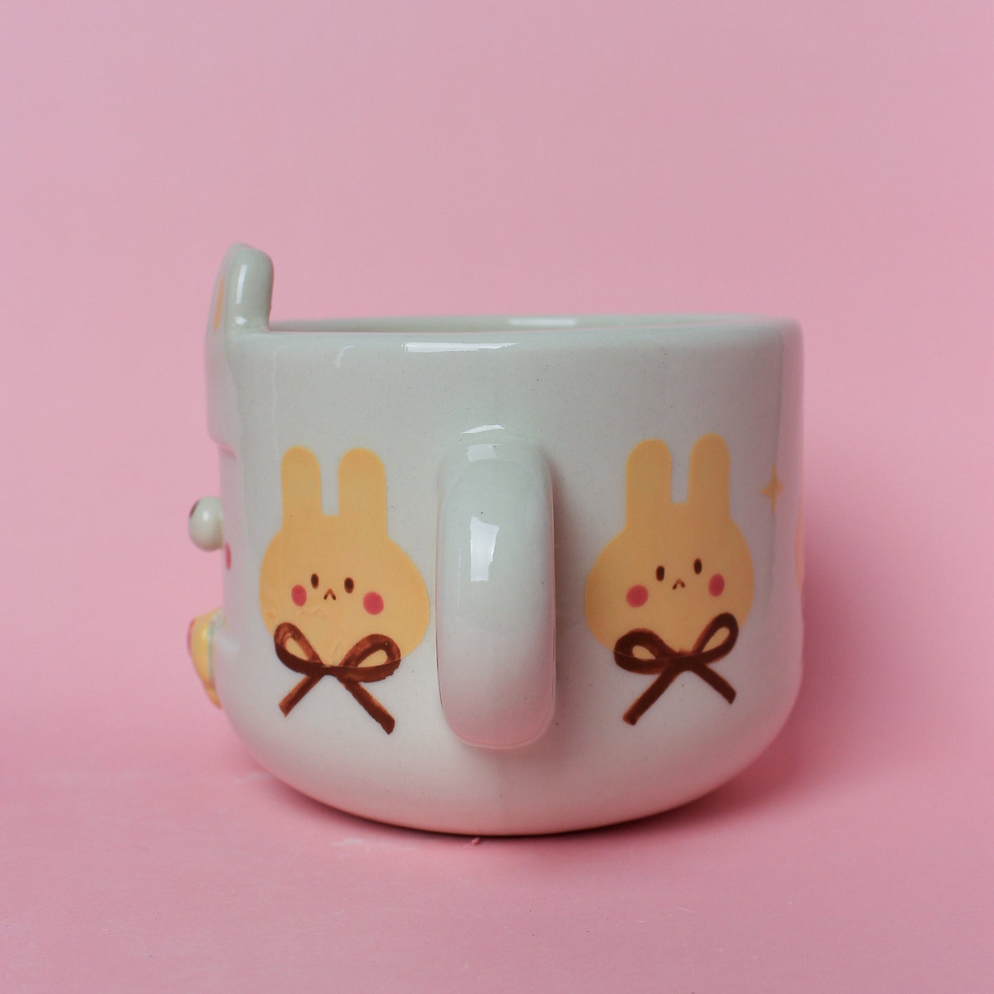 WHITE/YELLOW BUNNY MUG #35