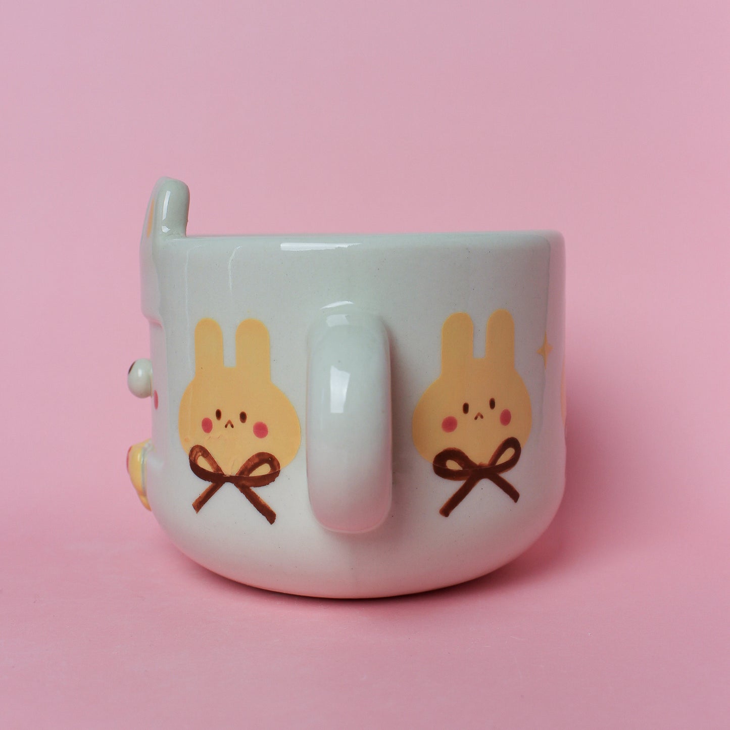 WHITE/YELLOW BUNNY MUG #35