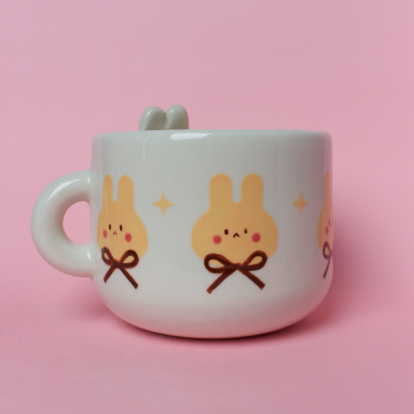 WHITE/YELLOW BUNNY MUG #35