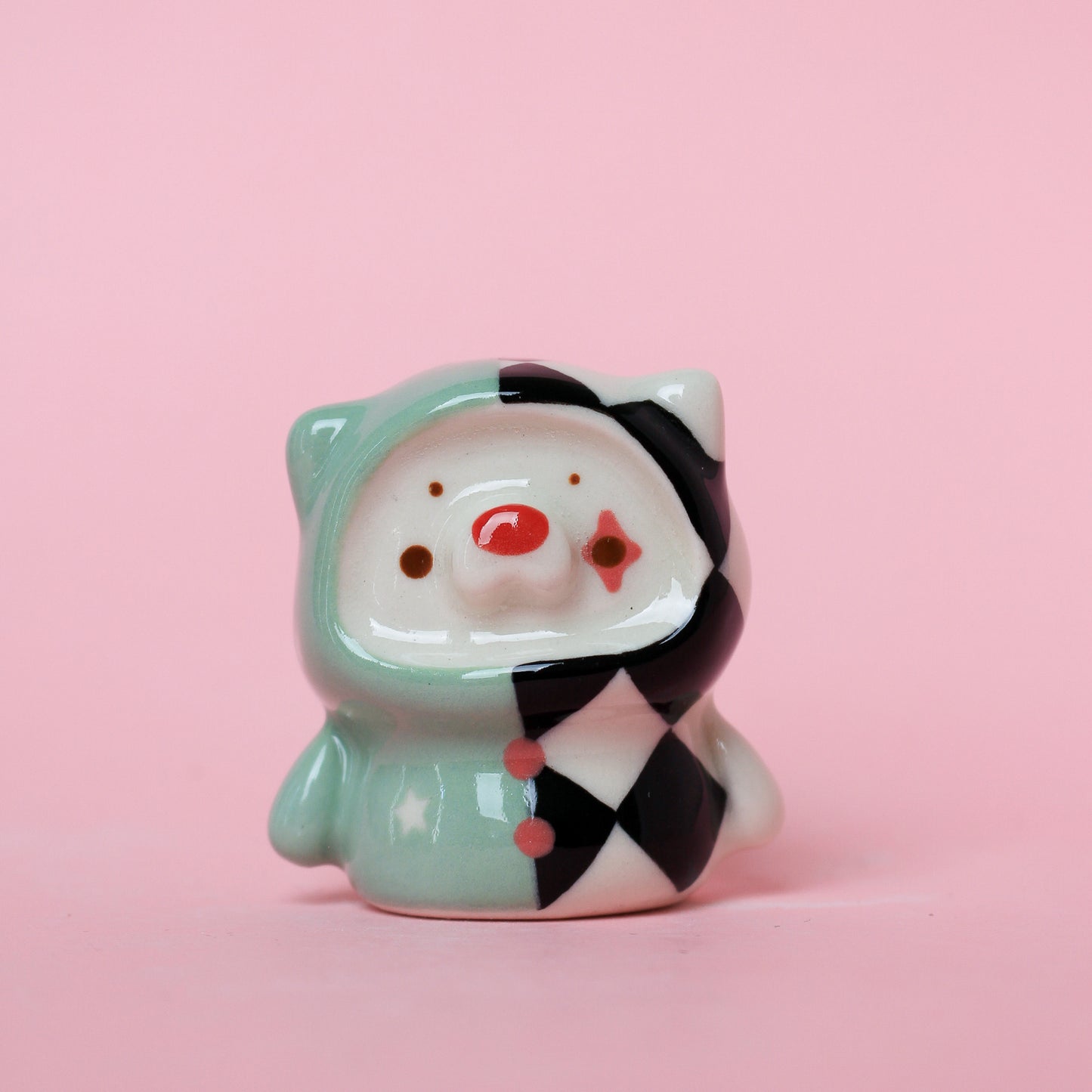 CLOWN KITTY DESK MATE