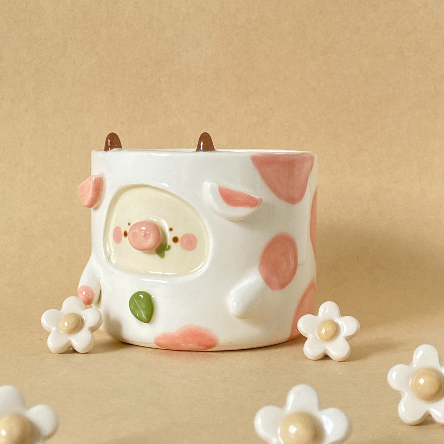 PINK BOF - COW PLANTER WITH DRAINAGE HOLE